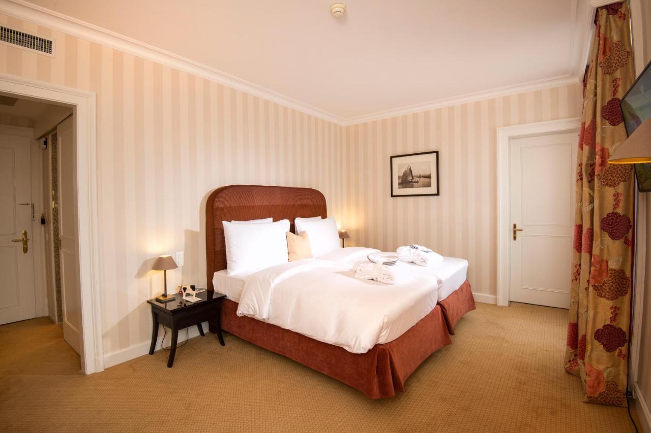 Hotel Des Trois Couronnes & Spa - The Leading Hotels Of The World Веве Экстерьер фото