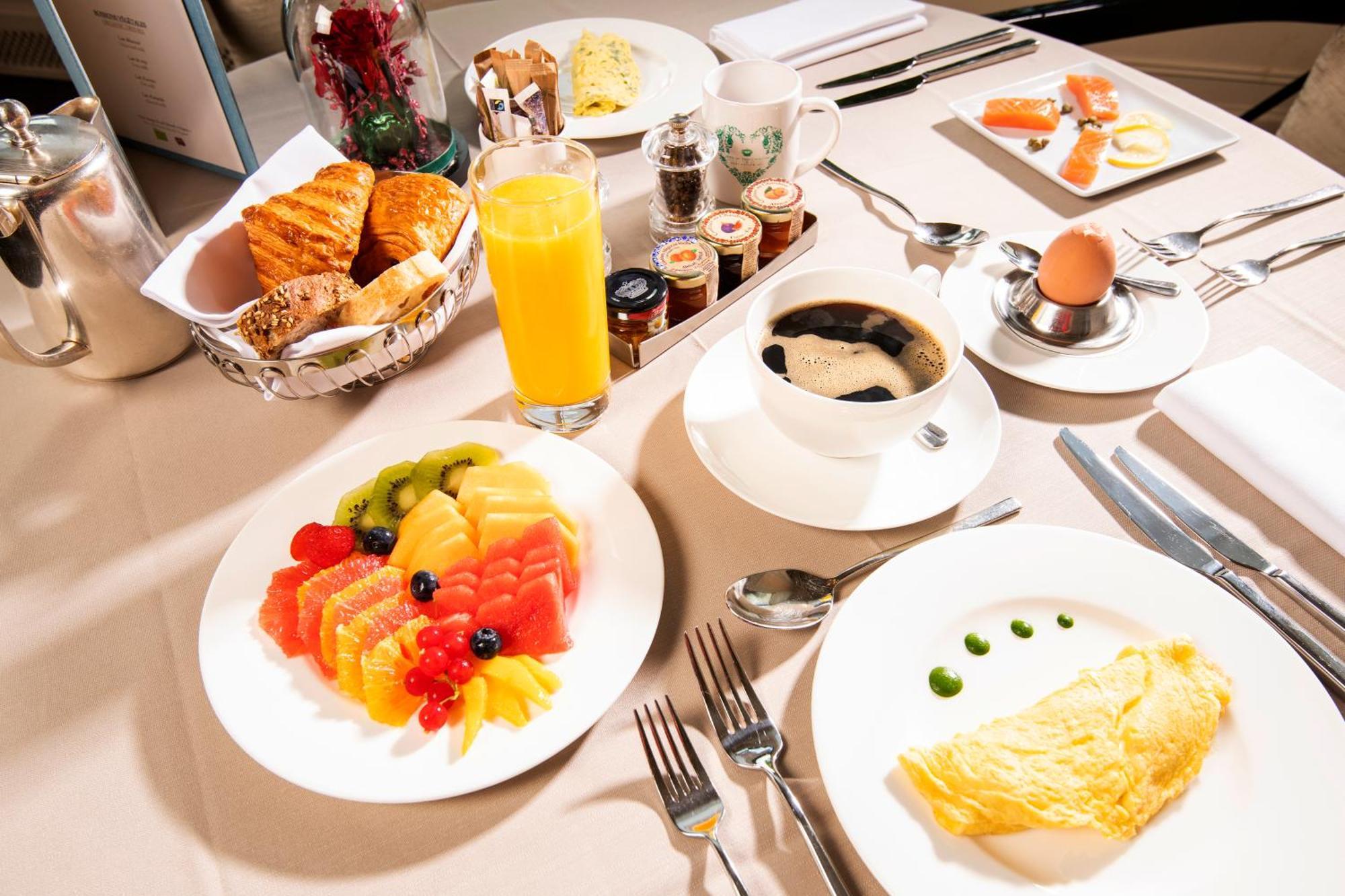Hotel Des Trois Couronnes & Spa - The Leading Hotels Of The World Веве Экстерьер фото