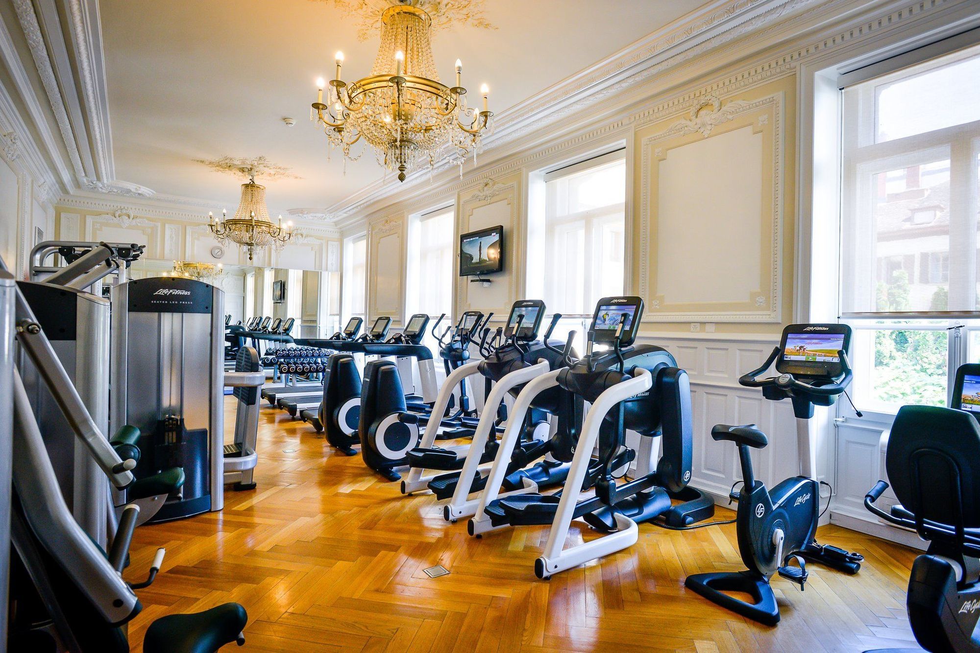 Hotel Des Trois Couronnes & Spa - The Leading Hotels Of The World Веве Экстерьер фото